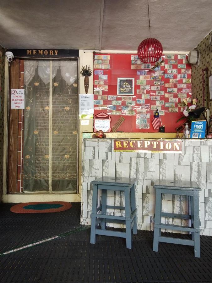 Memory Guesthouse Jb Johor Bahru Exteriör bild