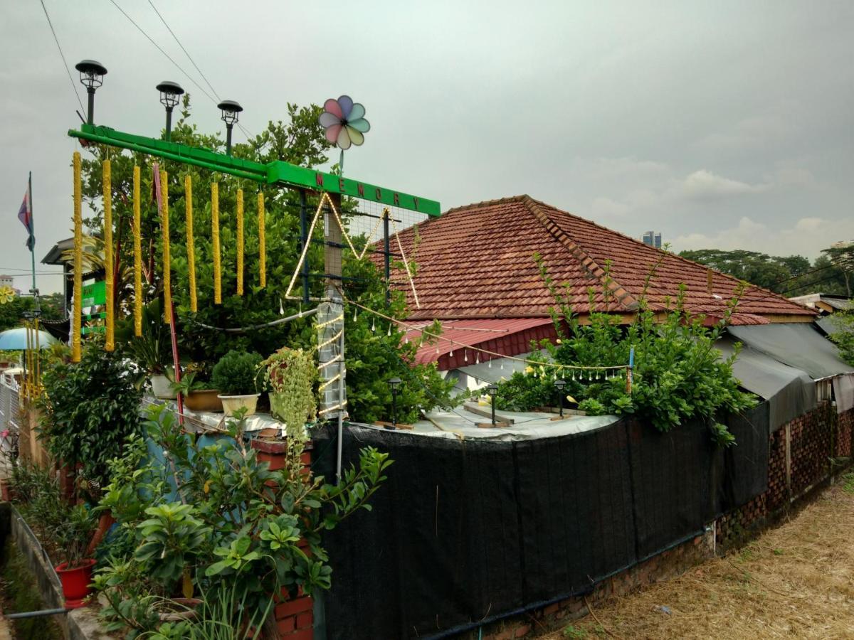 Memory Guesthouse Jb Johor Bahru Exteriör bild